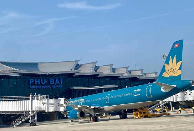 Vietnam Airlines - Hãng hàng không phổ biến kết nối đường bay từ Hà Nội đến Huế sân bay Phú Bài