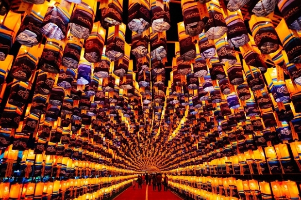 Thời tiết Hàn Quốc tháng 9 - Lễ hội đèn lồng Jinju