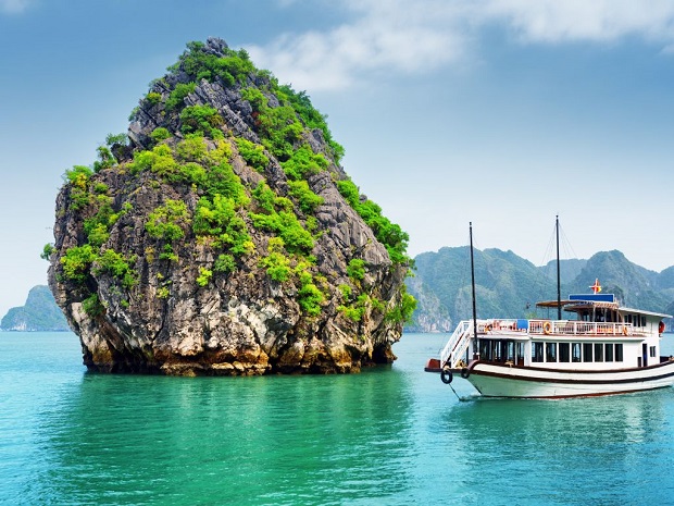 săn vé máy bay đi Vân Đồn giá rẻ