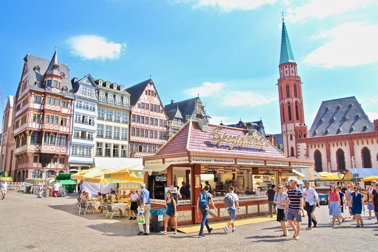 v&eacute; m&aacute;y bay từ Frankfurt về Việt Nam gi&aacute; rẻ
