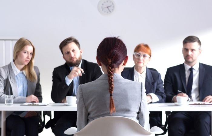 phỏng vấn visa r