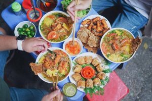 “Ăn gì ở Hà Nội” và 8 món ăn nhất định không thể bỏ qua