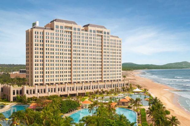 biển Hồ Tr&agrave;m Vũng T&agrave;u - the grand