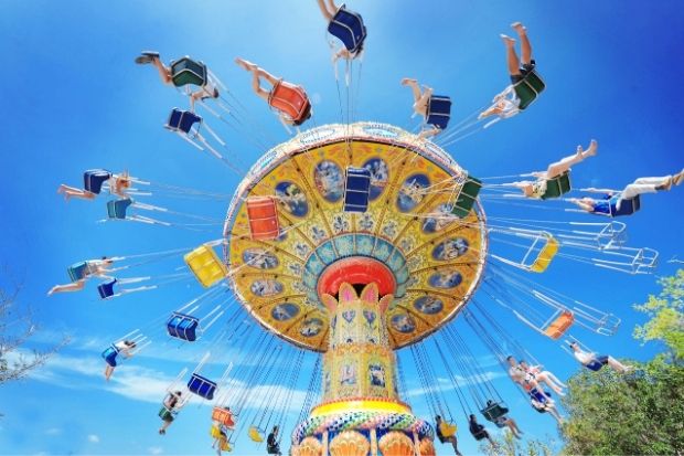 biển Sầm Sơn Thanh H&oacute;a - tr&ograve; chơi cảm gi&aacute;c mạnh