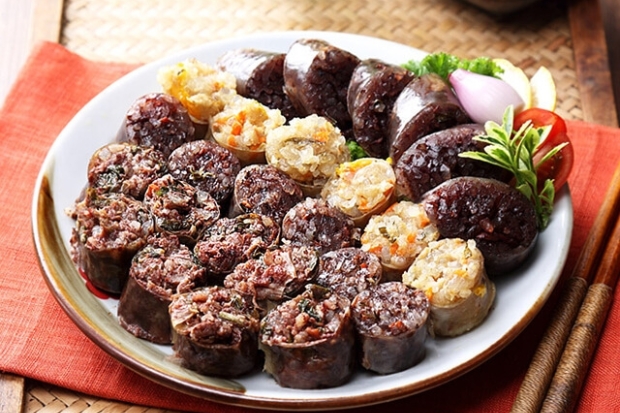 Chơi g&igrave; ở H&agrave;n Quốc - Dồi H&agrave;n Quốc