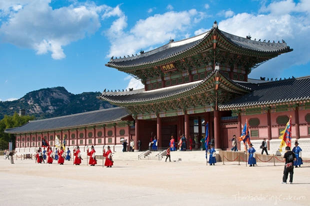 Chơi g&igrave; ở H&agrave;n Quốc - Cung điện Gyeongbokgung