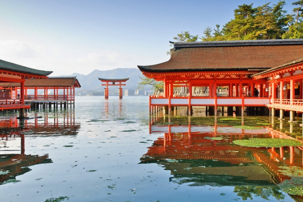 Địa danh nổi tiếng Nhật Bản - Đền Itsukushima