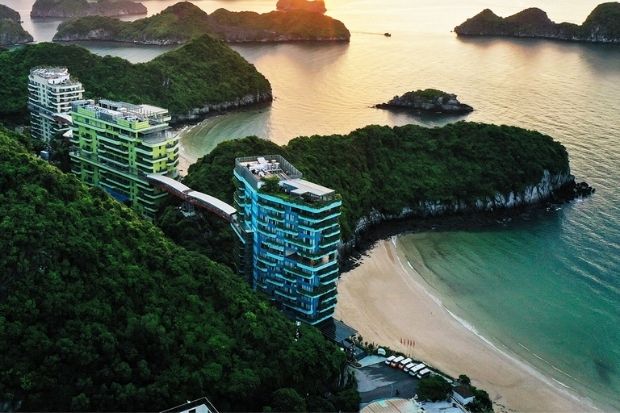 Flamingo C&aacute;t B&agrave; Beach Resort - sở lược