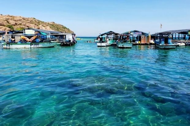 h&ograve;n Kh&ocirc; - sơ lược 