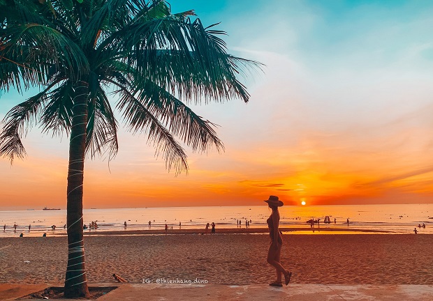 Đừng quên trải nghiệm vẻ đẹp hoang sơ của những bãi biển khi đến với Vinh Bãi biển Cửa Lò