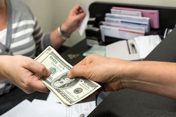 chi ph&iacute; định cư