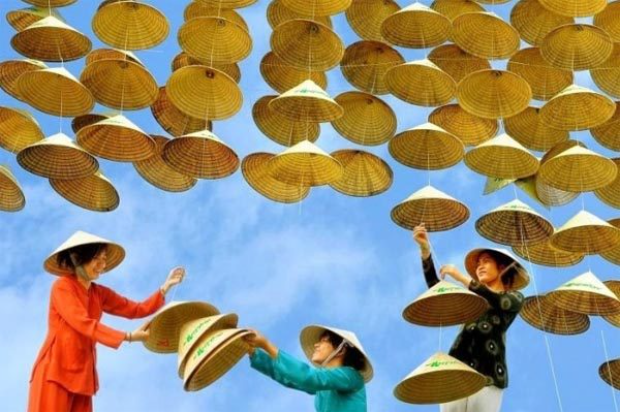 V&eacute; m&aacute;y bay Đ&agrave; Lạt Huế Vietnam Airlines