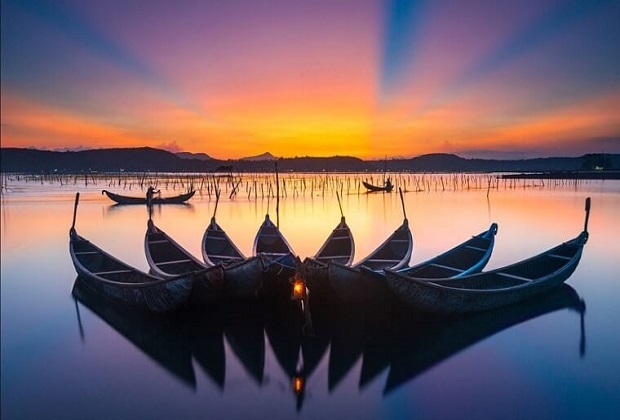 cẩm nang du lịch ph&uacute; y&ecirc;n a-z - đầm &ocirc; loan