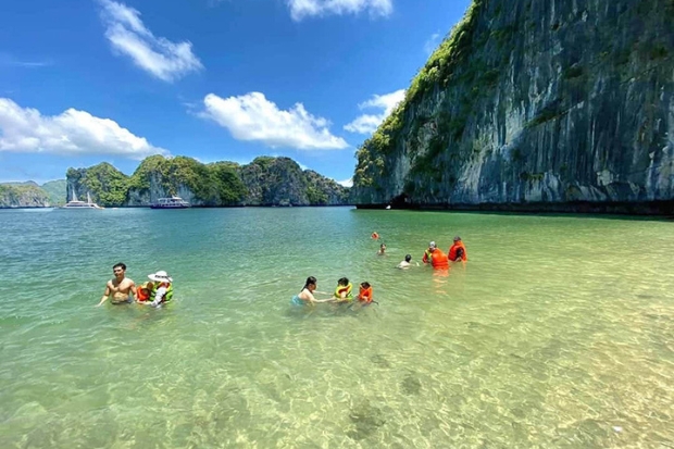 Chơi gì ở Hải Phòng - Vịnh Lan Hạ