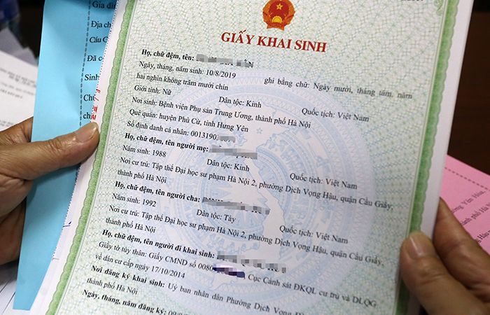 giấy khai sinh