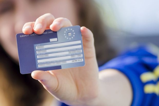 thẻ xanh ch&acirc;u &Acirc;u