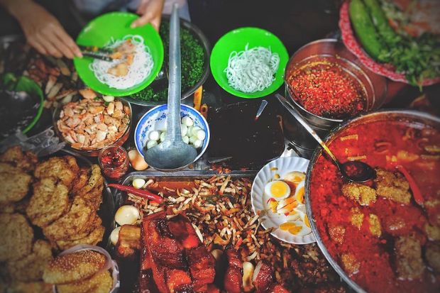 Đặc sản Phan Thiết - bánh canh chả cá