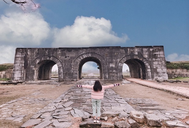 di sản văn h&oacute;a vật thể việt nam- th&agrave;nh nh&agrave; hồ