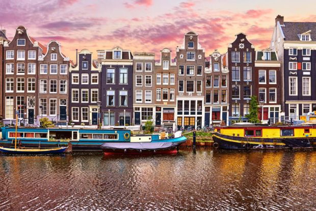 định cư H&agrave; Lan