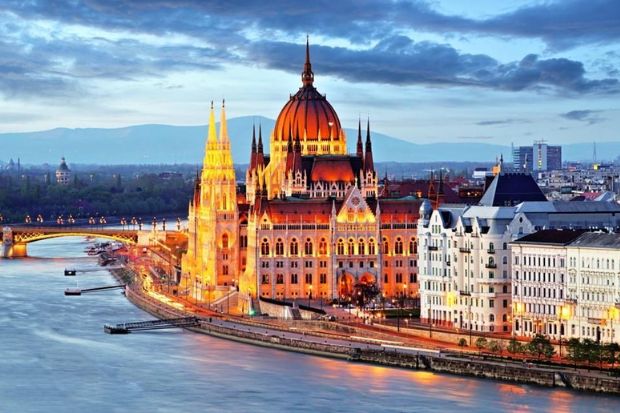Xin visa định cư Hungary như thế nào