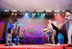 Gala Lunch là gì? Cách để tổ chức một Gala Lunch hấp dẫn