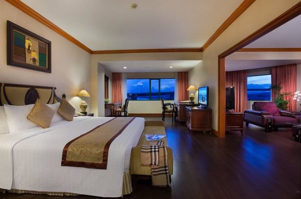 Kh&aacute;ch sạn Hạ Long Plaza