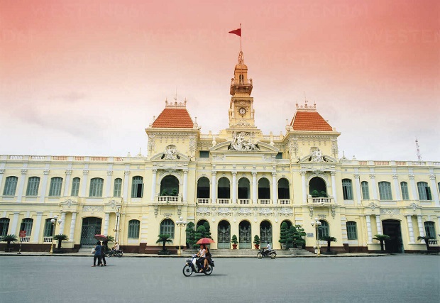lịch bay Huế đi Sài Gòn