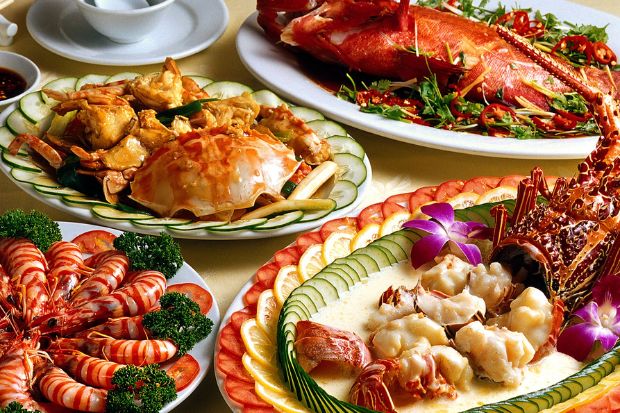 Trải nghiệm du lịch Vũng T&agrave;u gi&aacute; rẻ với combo - hải sản