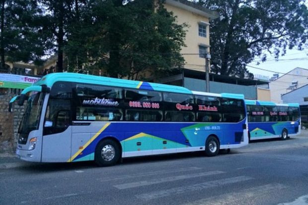 xe đi Đ&agrave; Lạt - quốc khanh