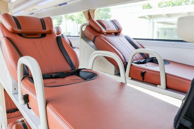 xe đi Đ&agrave; Lạt - thanh b&igrave;nh xanh