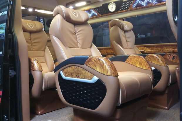 xe đi Đ&agrave; Nẵng - hương giang