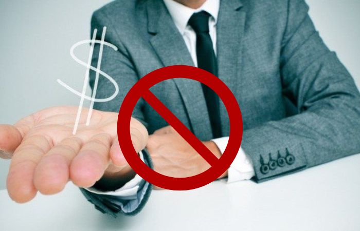 không đạt tài chính