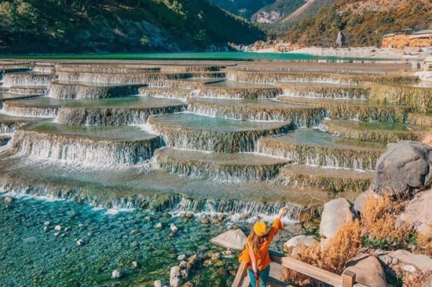 Chiêm ngưỡng hồ Bạch Thủy Hà với cảnh sắc đẹp như mộng
