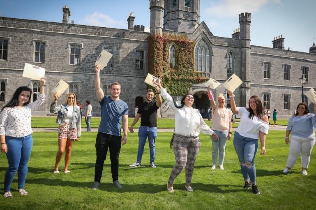 C&aacute;c chương tr&igrave;nh định cư Ireland phổ biến