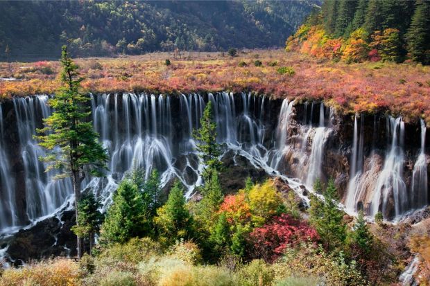 Cửu Trại C&acirc;u - Th&aacute;c Tr&acirc;n Ch&acirc;u