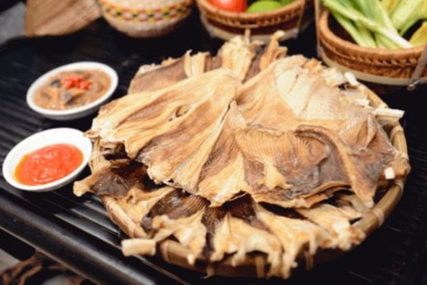 đặc sản đ&agrave; nẵng - kh&ocirc; c&aacute; đuối