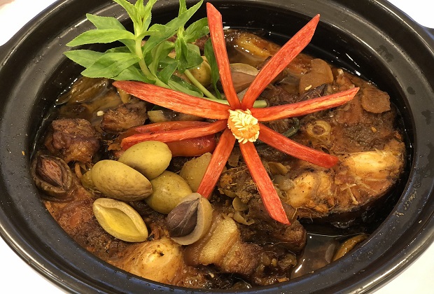 đặc sản phú thọ - trám om cá kho