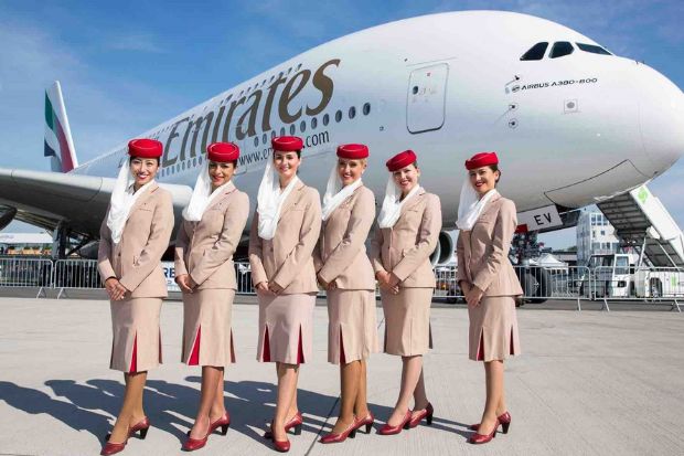 D&ograve;ng s&ocirc;ng nh&acirc;n tạo sa mạc UAE - H&agrave;ng kh&ocirc;ng Emirates