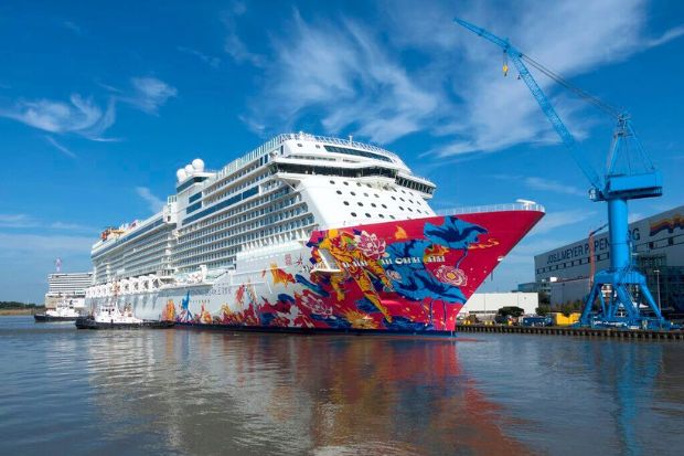 Du thuyền Genting Dream - Nhìn toàn diện