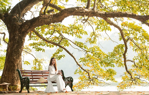 vé máy bay đi Hà Nội tháng 9