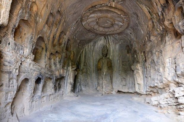 Hang động Long Môn - Hang Cố Dương