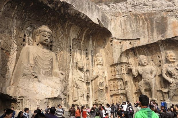 Hang động Long Môn - Hình ảnh các bức tượng