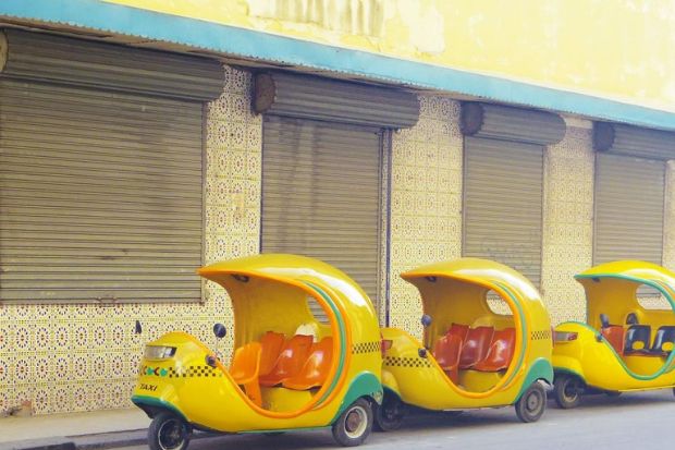 Havana cổ k&iacute;nh - Taxi ngộ nghĩnh