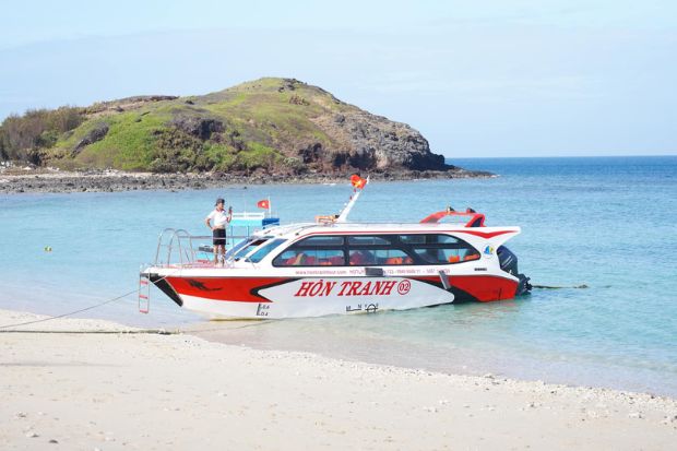 H&ograve;n Tranh Ph&uacute; Qu&yacute; - C&aacute;ch di chuyển