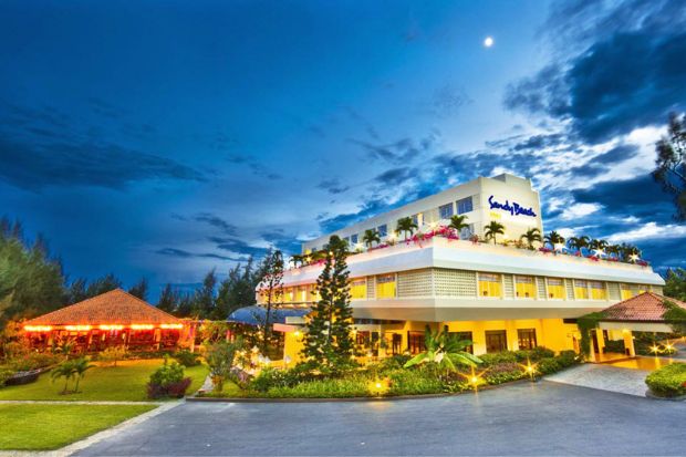 liệt k&ecirc; c&aacute;c sản phẩm combo đ&agrave; nẵng - Sandy Beach Non Nước Resort Đ&agrave; Nẵng 4 sao