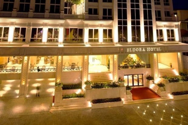 liệt k&ecirc; c&aacute;c sản phẩm combo huế - Kh&aacute;ch sạn Eldora Huế