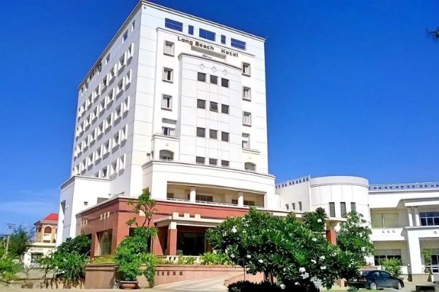 liệt k&ecirc; c&aacute;c sản phẩm combo ph&uacute; y&ecirc;n - Kh&aacute;ch sạn Long Beach Ph&uacute; Y&ecirc;n