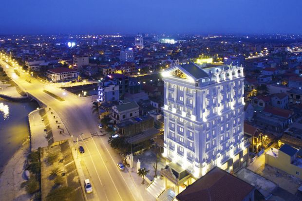 liệt k&ecirc; c&aacute;c sản phẩm combo quảng b&igrave;nh - Kh&aacute;ch sạn Riverside Quảng B&igrave;nh 4 sao