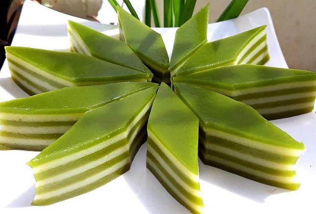 m&oacute;n b&aacute;nh c&oacute; vị l&aacute; dứa - b&aacute;nh da lợn l&aacute; dứa