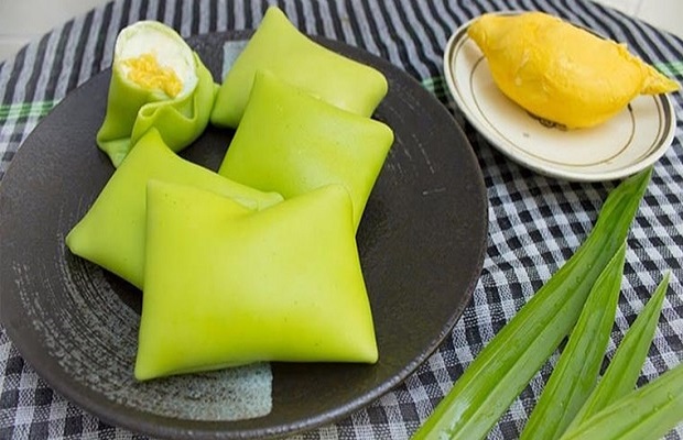 m&oacute;n b&aacute;nh c&oacute; vị l&aacute; dứa - b&aacute;nh crepe l&aacute; dứa